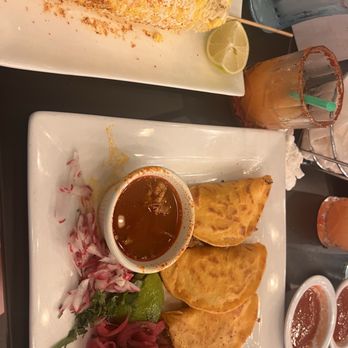 Lobera - Mexican Near Me - Raleigh, North Carolina