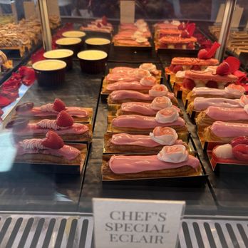 ID-Eclair - Chef special - Bakeries Near Me - Pasadena, California