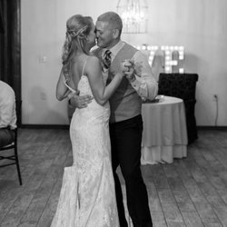 Ellagant Entertainment - Our first dance!