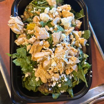 Copper Hill BBQ - Arugula salad with Chicken - Barbeque Near Me - Valencia, California Copper Hill BBQ - Arugula salad with Chicken - Barbeque Near Me - Valencia, California