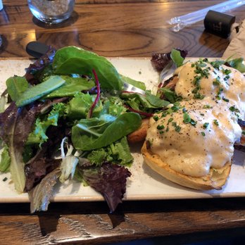 First Watch - Eggs Benedict - Breakfast & Brunch Near Me - Lakeland, Florida
