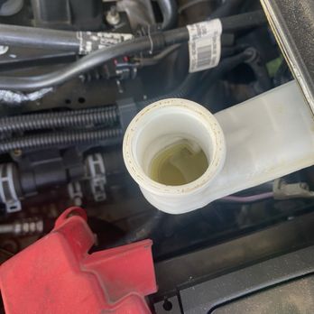 Julia's Auto Repair - Low fluids that weren't replaced - Auto Repair Near Me - Houston, Texas