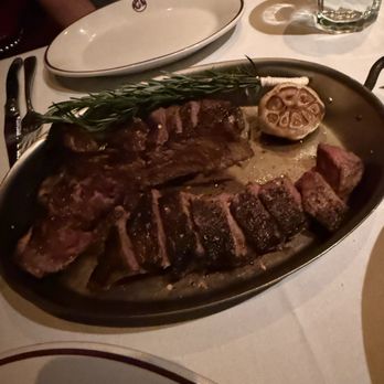 Drake's Hollywood - Steakhouses Near Me - Houston, Texas