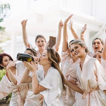 LA Style Bar - Bridal party hair and makeup - Hair Stylists Near Me - Clearwater, Florida LA Style Bar - Bridal party hair and makeup - Hair Stylists Near Me - Clearwater, Florida
