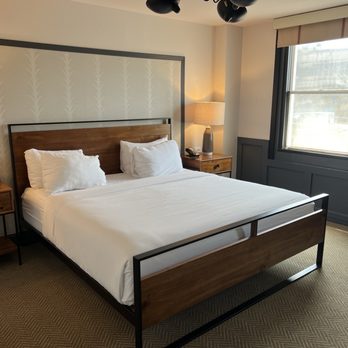 Hotel Morgan - Hotels Near Me - Morgantown, West Virginia
