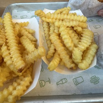 Shake Shack Reston - Ice Cream & Frozen Yogurt Near Me - Reston, Virginia Shake Shack Reston - Ice Cream & Frozen Yogurt Near Me - Reston, Virginia