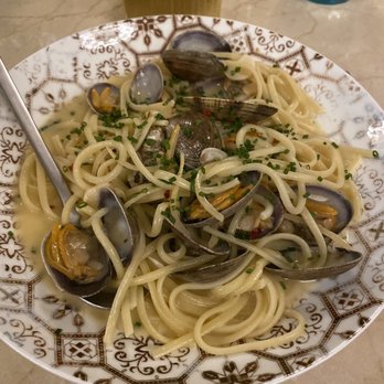 La Strega - Linguine Vongole - Italian Near Me - Las Vegas, Nevada