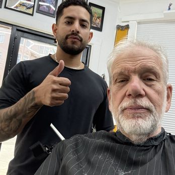 Hillside Neighbor - Barbers Near Me - San Francisco, California