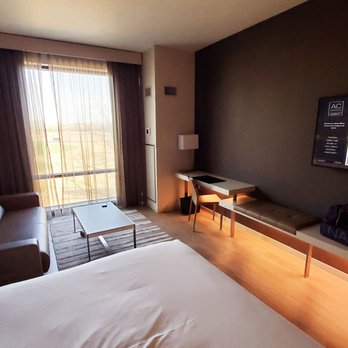 AC Hotel - Hotels Near Me - Charlotte, North Carolina