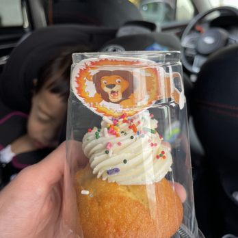 Leonard's Bakery - For the little one - Bakeries Near Me - Honolulu, Hawaii Leonard's Bakery - For the little one - Bakeries Near Me - Honolulu, Hawaii