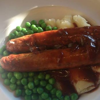 The Beaten Docket - Bangers and Mash with peas. - Pubs Near Me - Cricklewood, XGL