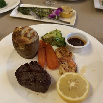 Porterhouse - Filet Mignon 4 oz with garlic shrimp - Steakhouses Near Me - San Mateo, California