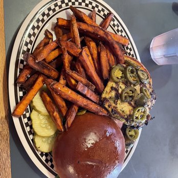 The Cliff Dwellers Restaurant - Chicken Sandwich + jalapeños and sweet potato fries - New American Near Me - Marble Canyon, Arizona The Cliff Dwellers Restaurant - Chicken Sandwich + jalapeños and sweet potato fries - New American Near Me - Marble Canyon, Arizona