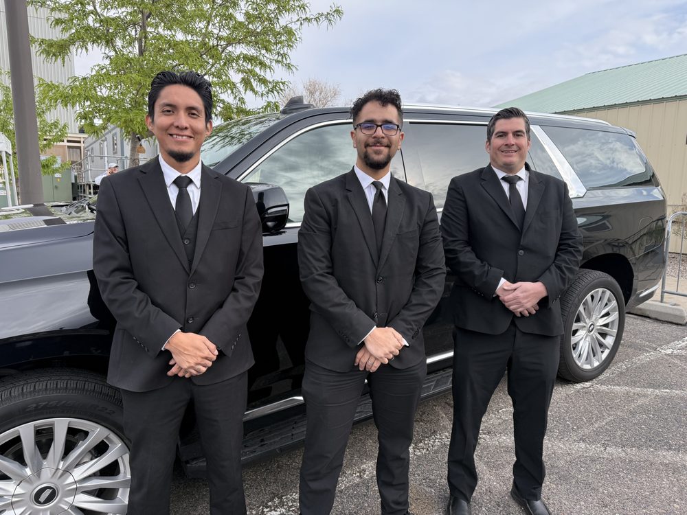 Elegance Limousines & Black Car Services