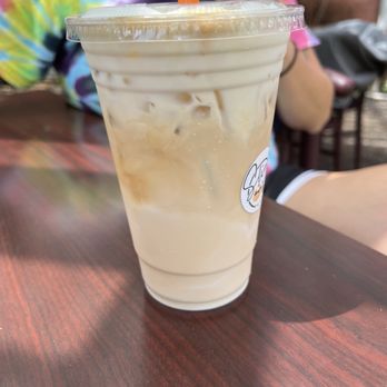 Slims Cafe - Vanilla iced latte - Food Trucks Near Me - Drums, Pennsylvania