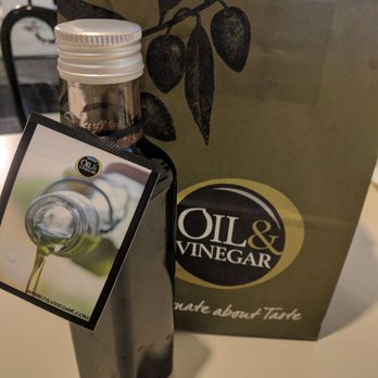 Oil & Vinegar - 250ml bottle - Specialty Food Near Me - Bellevue, Washington Oil & Vinegar - 250ml bottle - Specialty Food Near Me - Bellevue, Washington