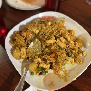 Maya Thai Laos Restaurant - Pineapple fried rice with tofu - vegan - Thai Near Me - El Sobrante, California Maya Thai Laos Restaurant - Pineapple fried rice with tofu - vegan - Thai Near Me - El Sobrante, California