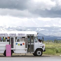 Brookie's Cookie Dough - Cookie dough bus
