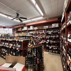 Kibby Cobb Liquor and Deli