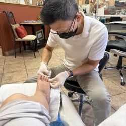 Nails By Ben - Ben doing a pedi