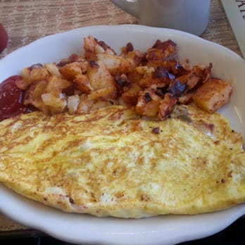 Patti's Place - Western omelet - Diners Near Me - Thomaston, Connecticut