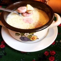 Stodoła Grill & Stek - Żurek na maślance z podgrzybkami