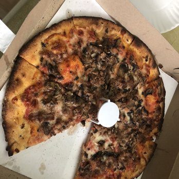 Randy's Wooster St Pizza - Cauliflower mushroom and hamburg - Pizza Near Me - Naples, Maine Randy's Wooster St Pizza - Cauliflower mushroom and hamburg - Pizza Near Me - Naples, Maine