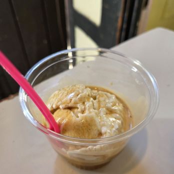 Solvang Trolley Ice Cream Parlor - Affogato with vanilla ice cream - Desserts Near Me - Solvang, California