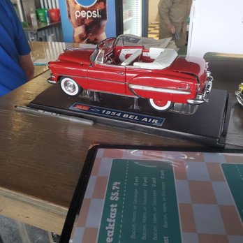 Lizzy's Diner - Diners Near Me - Longview, Texas