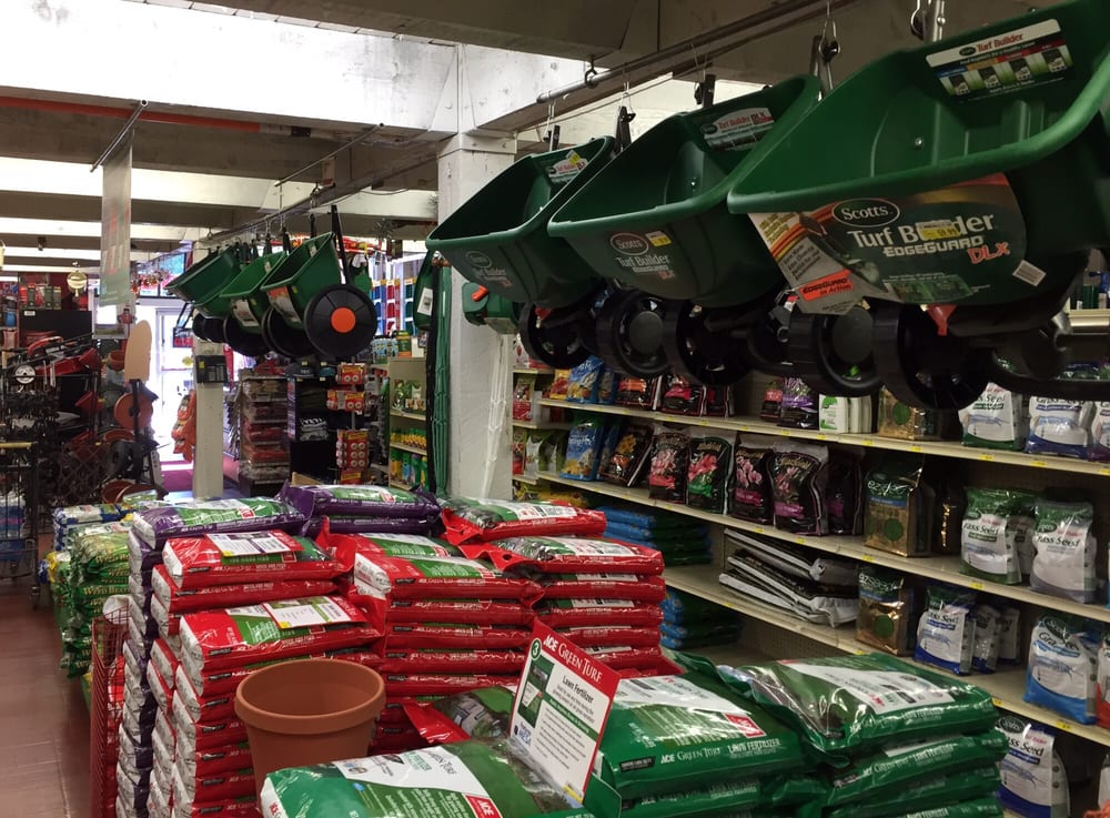 WESTLAKE ACE HARDWARE Updated September 2024 1304 N Main St, Hutchinson, Kansas Hardware