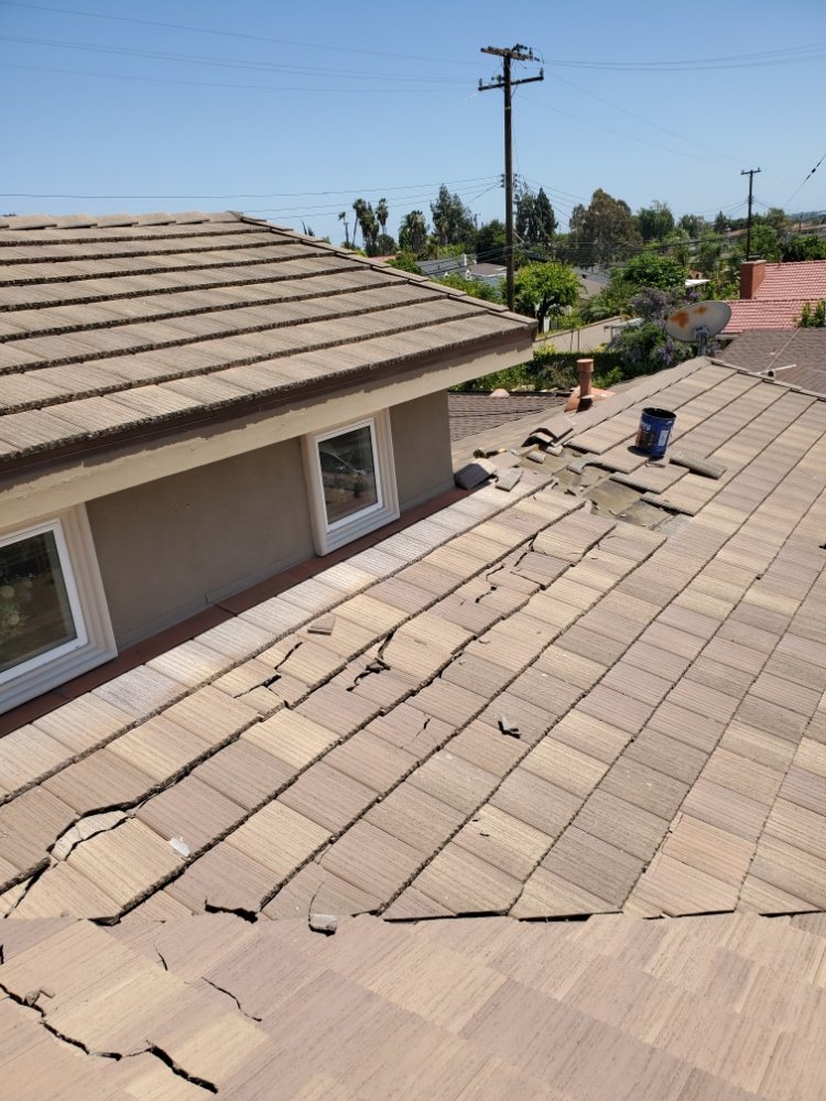 Slide of Luna Roof Repair