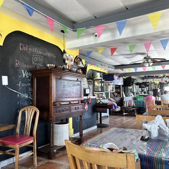Casa Chaskis - Inside - Peruvian Near Me - Long Beach, California
