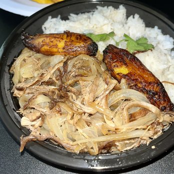 D'Cuban Cafe - Vaca Frita Chicken Bowl - Latin American Near Me - Chamblee, Georgia