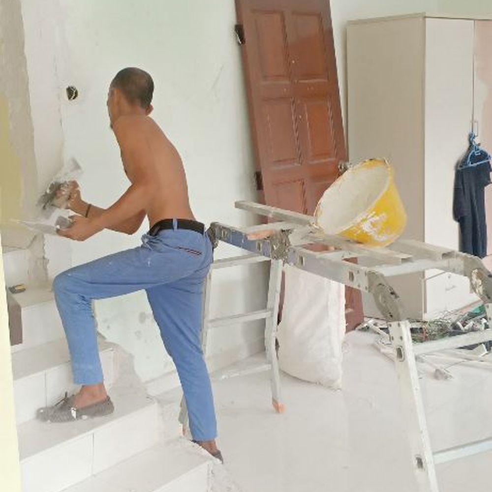 Baraban va bas trans Qiz sekretsiyalar bilan polga cums