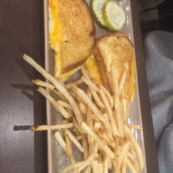 Kitchen 1883 - Super cheeses grilled cheese! - New American Near Me - Union, Kentucky
