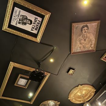 UES. - Ceiling - Ice Cream & Frozen Yogurt Near Me - New York, New York UES. - Ceiling - Ice Cream & Frozen Yogurt Near Me - New York, New York
