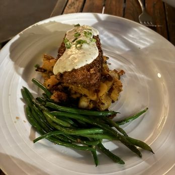 Vic's On the River - Pecan crusted fried flounder potatoes and butternut squash (soooo good) Haricot verts - Seafood Near Me - Savannah, Georgia