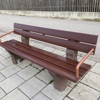 Ortspark - Plenty of seating in the park - Playgrounds Near Me - Unterhaching, BY