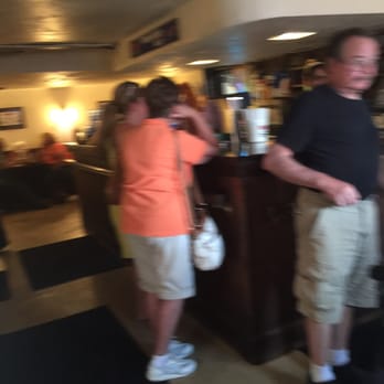 Duff's Famous Wings - BUSY 45 MIN WAIT ! - American Near Me - Amherst, New York Duff's Famous Wings - BUSY 45 MIN WAIT ! - American Near Me - Amherst, New York