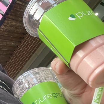 Pure Green - Strawberry Colada Smoothie - Juice Bars & Smoothies Near Me - Chicago, Illinois