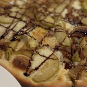 Cibo Matto Caffe - Roasted apple pizza - Italian Near Me - Mansfield, Massachusetts