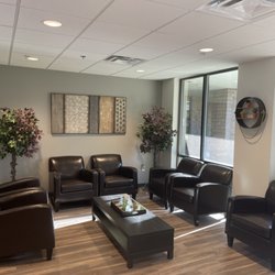 Paseo Family Dental and Dentures - Front office