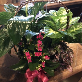 Little Flower Shop - Florists Near Me - Delano, California
