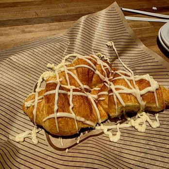 Cheddar's Scratch Kitchen - Buttery croissant - Comfort Food Near Me - Coralville, Iowa