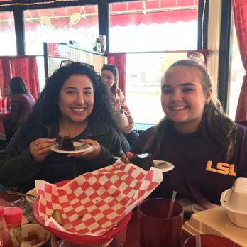 Mama Reta's Kitchen - Soul Food Near Me - Lake Charles, Louisiana