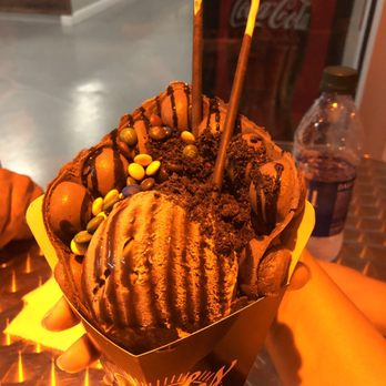 Puffles - Death By Chocolate Signature Creation - Desserts Near Me - Hollywood, Florida