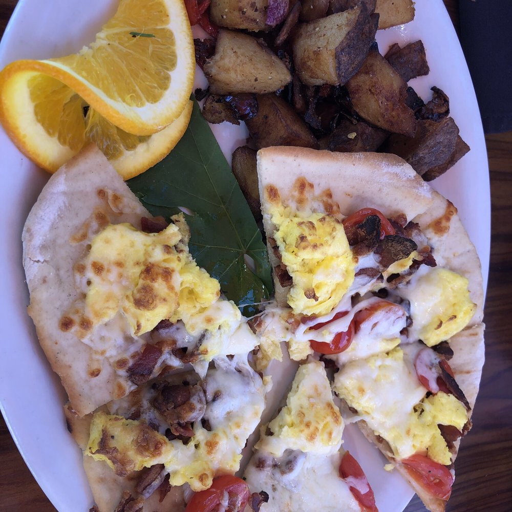 29 Palms Inn - Brunch Pizza--loves that it was on the smaller side - New American Near Me - 29 Palms, California