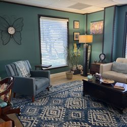 Lake Travis Counseling Connection - One of our beautifully furnished therapy rooms