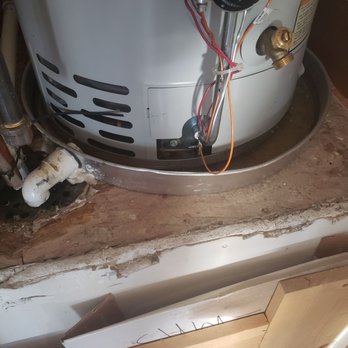 ARS / Rescue Rooter - Rusted leakage in the pan - no bueno. - Plumbing Near Me - Aurora, Colorado