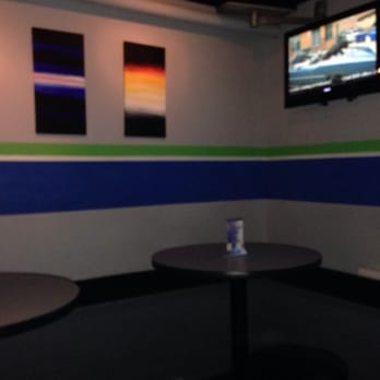 Chill BAR Highlands - Cute sitting area - Gay Bars Near Me - Louisville, Kentucky
